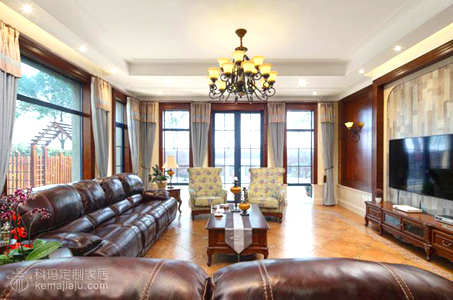 深木色護墻板,精雕細琢一所有文化底蘊的大宅